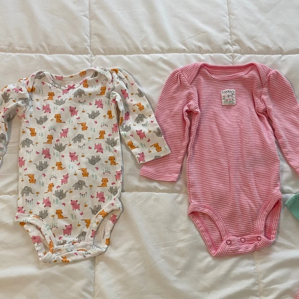 Never worn! Carter's Baby Onesie Set - Picture 3 of 11